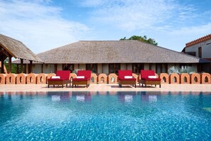 Pool - Royal Palace Hotel (Nyaung U)