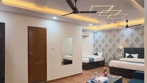 Super Suit Room | Interior