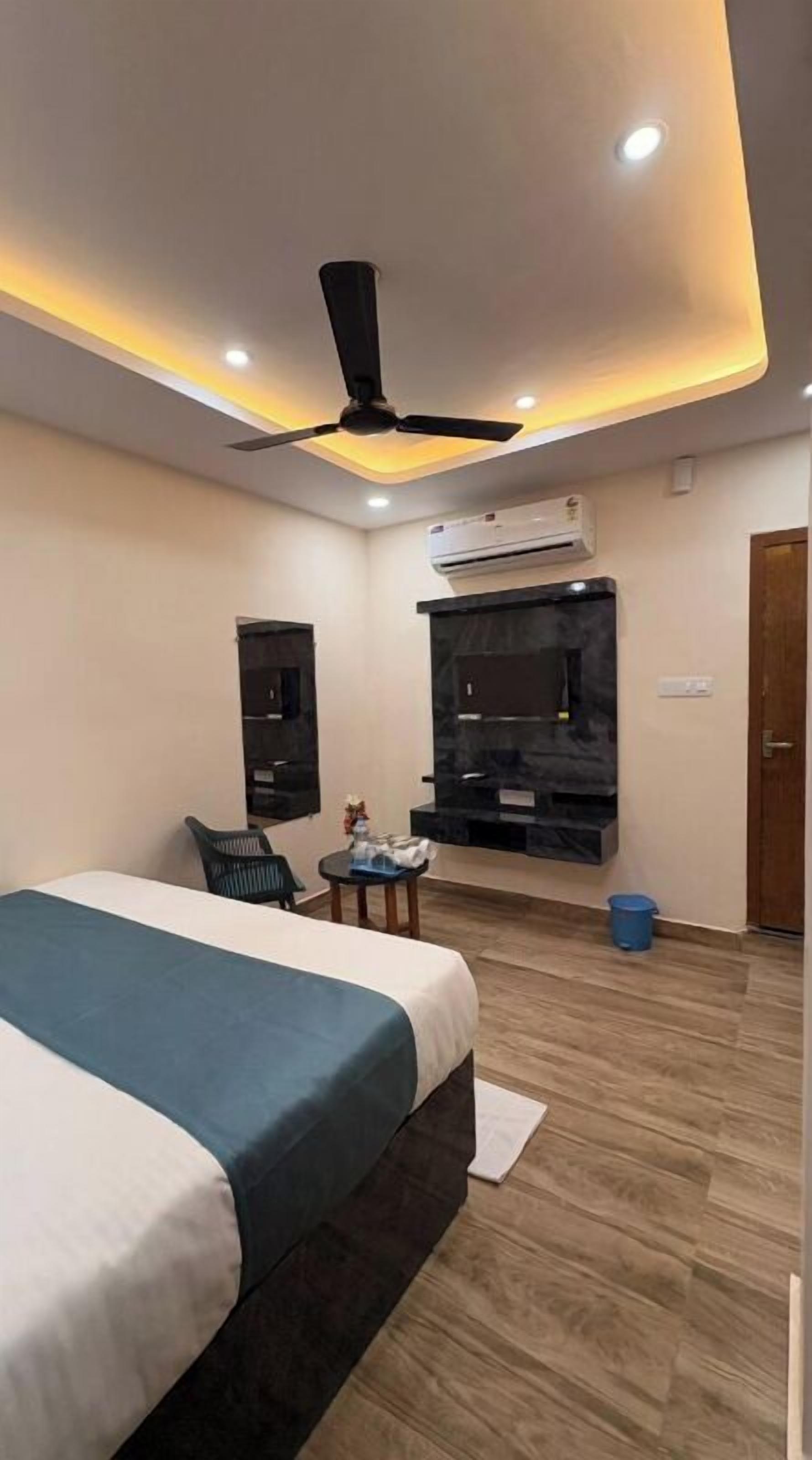 Deluxe Double or Twin Room