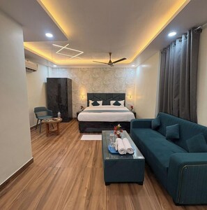 Basic Room - Hotel Raas Garden (Bhimsen)
