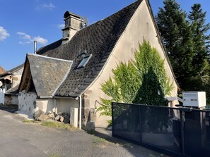 Exterior - le Gîte Rosa Bonheur (Saint-Cernin)