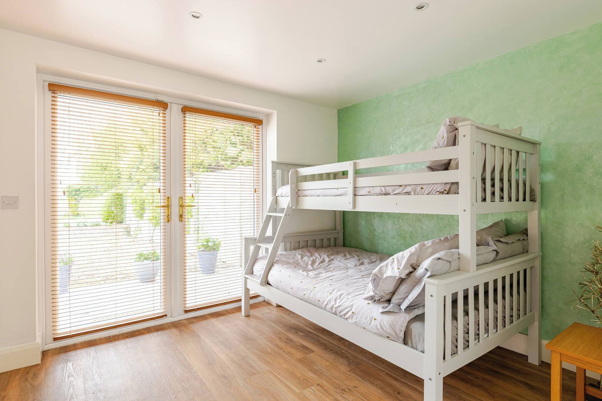 1 bedroom, iron/ironing board, Internet, wheelchair access
