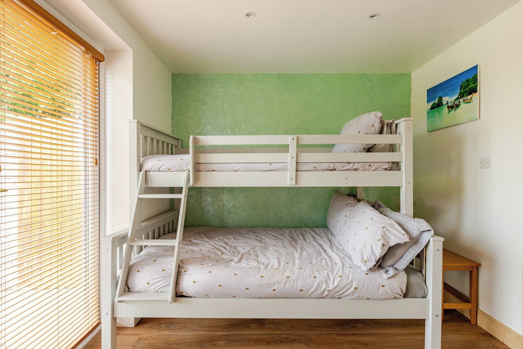 1 bedroom, iron/ironing board, Internet, wheelchair access
