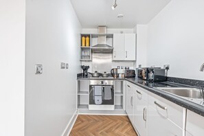 Private kitchen - 1-Bedroom Apartment in Birmingham (Birmingham)