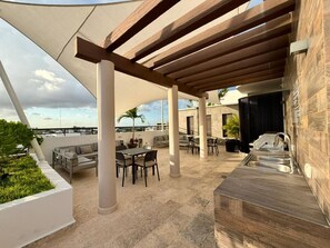 Outdoor dining - Beautiful 05 Apartment in the Hearth of Playa del Carmen (Playa del Carmen)