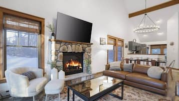 TV connectée, cheminée