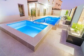 Pool - Vrbo Property (Libreville)