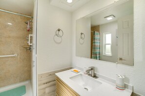 Hair dryer, towels - Golf + Pool Days! Extended Port Charlotte Escape (Port Charlotte)