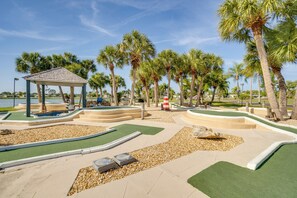 Property grounds - Golf + Pool Days! Extended Port Charlotte Escape (Port Charlotte)