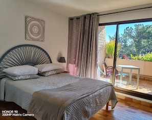 Room - Hotel les Palmiers (Bormes-les-Mimosas)