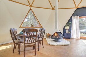 Dining - Geodesic Dome Home w/ Hot Tub & Yard in Big Bear! (Big Bear)