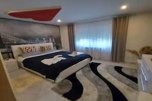 Iron/ironing board, travel cot, free WiFi - Holiday Home Kim with Swimming Pool (Ogulin)