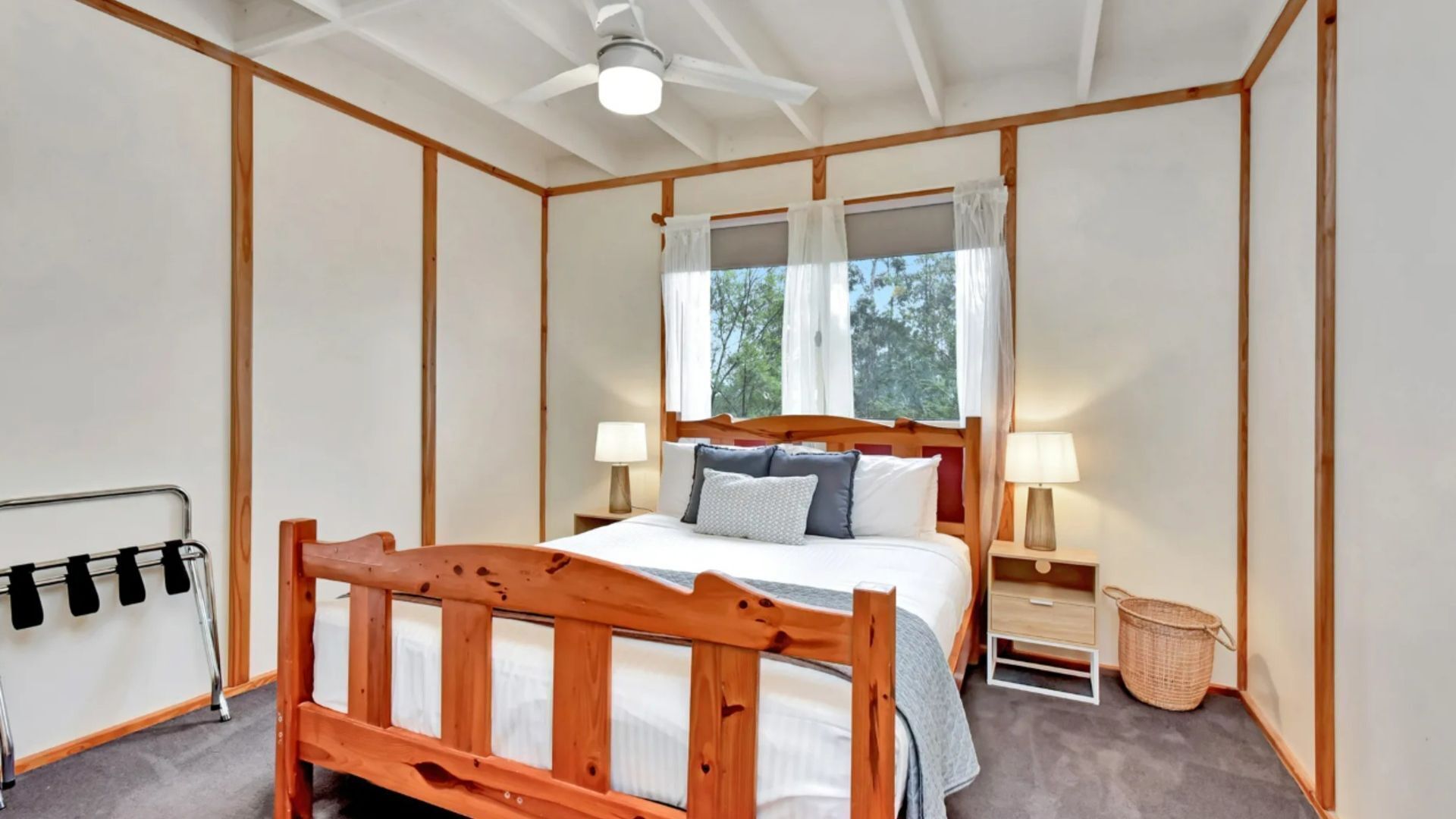 2 bedrooms, desk, iron/ironing board, free WiFi
