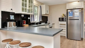 Private kitchen - The Ridge Stables with Free Wine Tasting (Pokolbin)