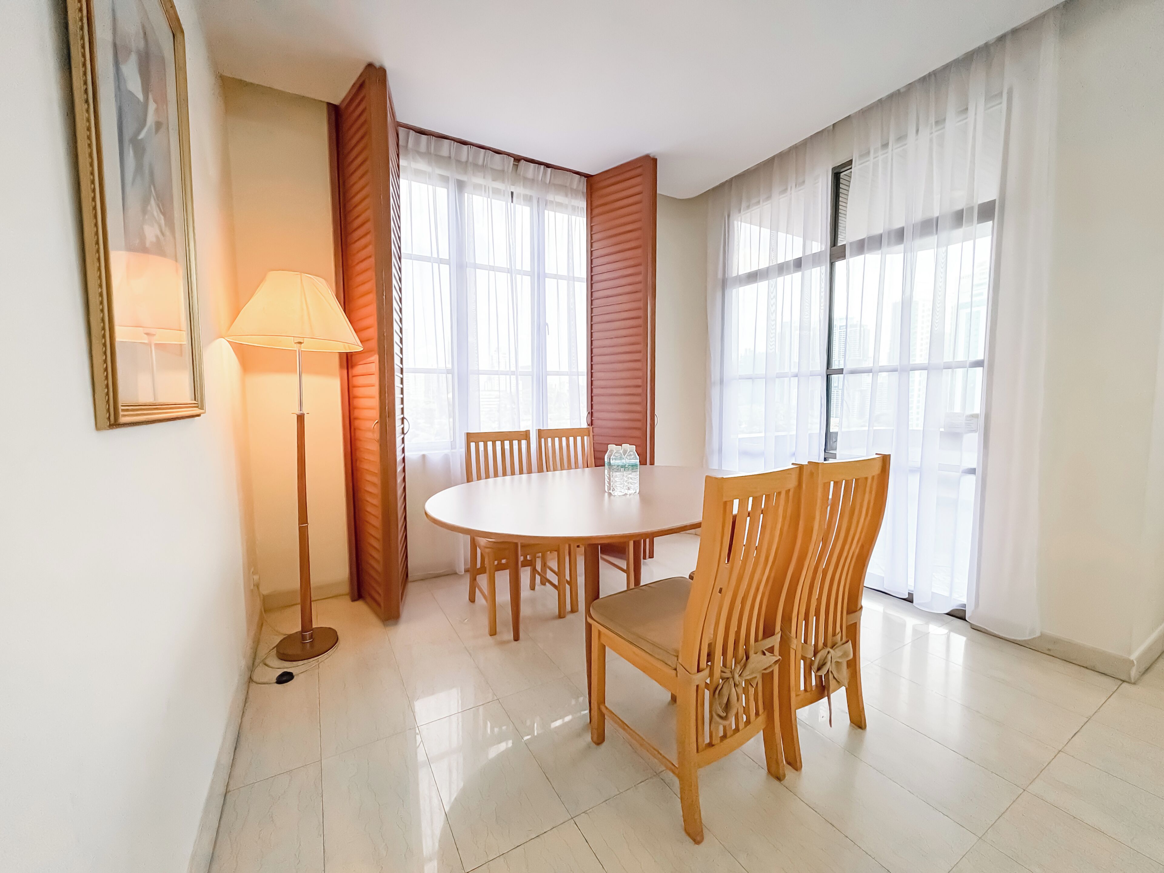 Apartment, 2 Bedrooms | Dining