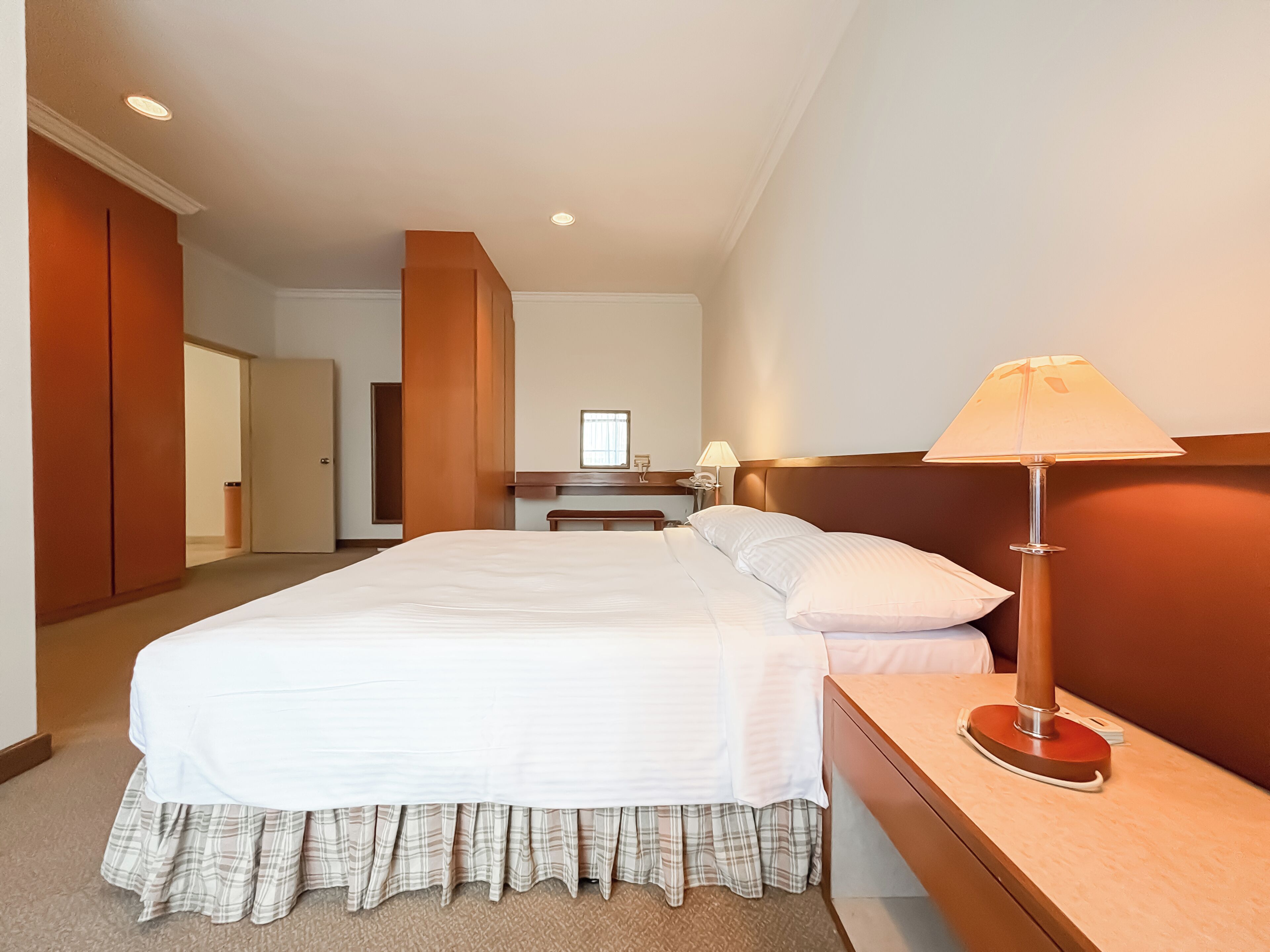 Apartment, 2 Bedrooms | Iron/ironing board