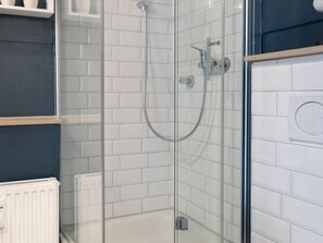 Bathroom - WOMEN'S ROOM - Suite No. 7 - Women's room - Suite No. 7 (Sylt)
