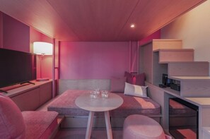 Interior - Loft Room B Pink Standard Plan Breakfast not in / Chiyoda Ward Tokyo (Chiyoda Ward)