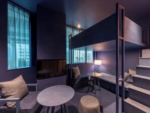 Interior - Premier Loft Room Dark Blue Standard Plan Break / Chiyoda Ward Tokyo (Chiyoda Ward)