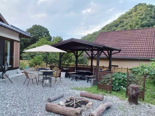 Rent an entire Japanesestyle villa with your dog  / Kanzaki District Hyōgo