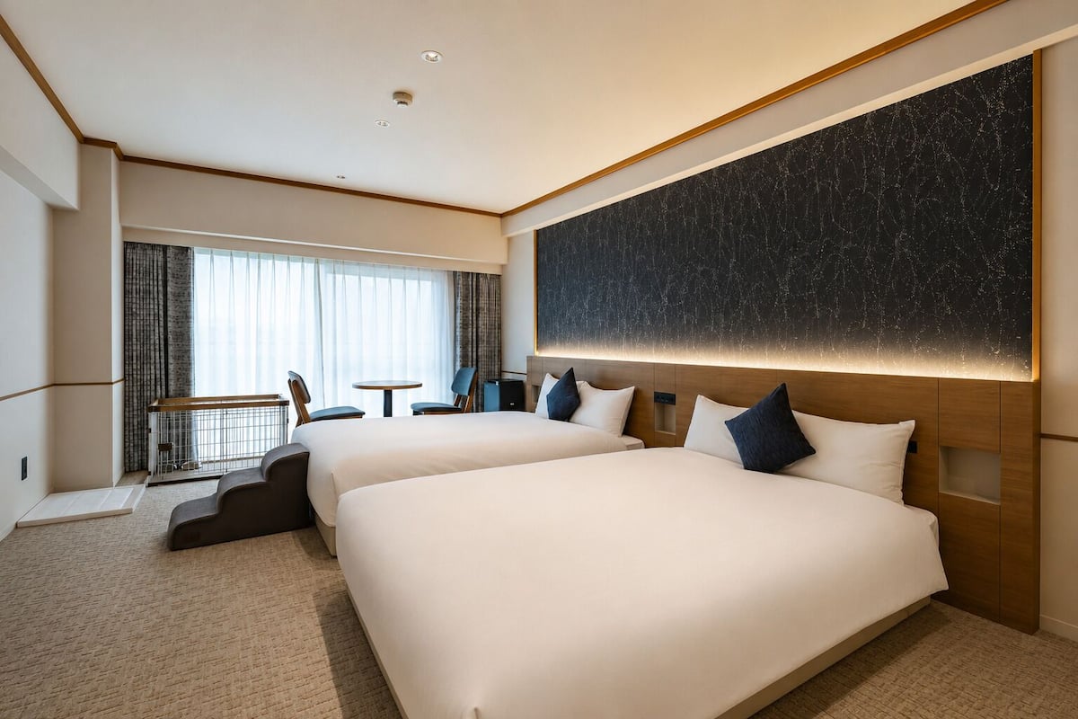 Habitación doble estándar, para no fumadores, se aceptan mascotas | Caja de seguridad en la habitación, wifi gratis y ropa de cama
