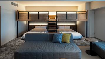 Estudio familiar, para no fumadores (Double Bunk Beds) | Caja de seguridad en la habitación, wifi gratis y ropa de cama