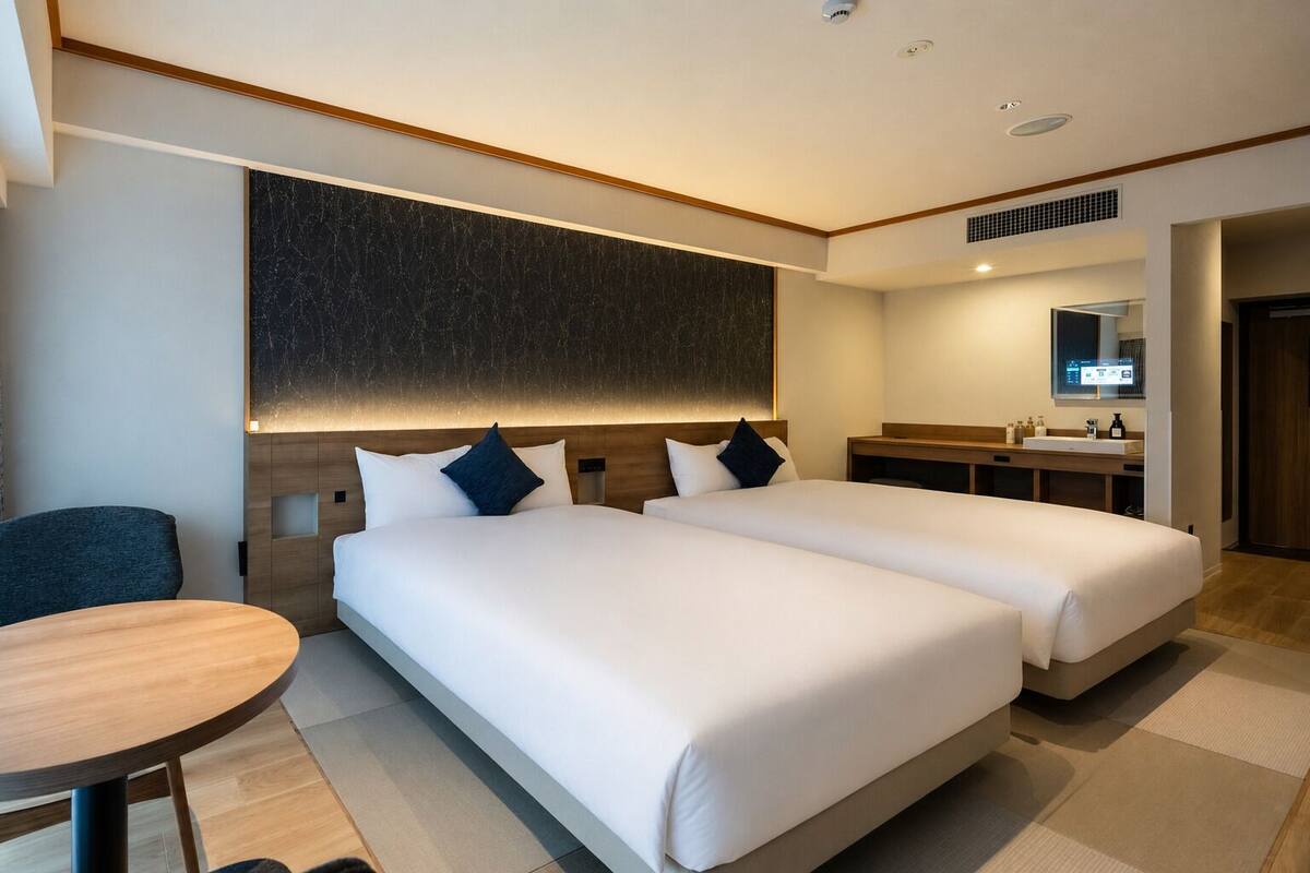 Double Room with 2 Double Beds (No Pets Allowed), Non Smoking | In-room safe, WiFi (free), bed sheets