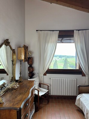 Individually decorated, blackout curtains, iron/ironing board, free WiFi - Podere Novo (Bibbona)