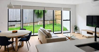 Modern Cozy Escape Geelong