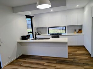 Fridge, microwave, oven, stovetop - Sleek Contemporary Haven Geelong (Highton)