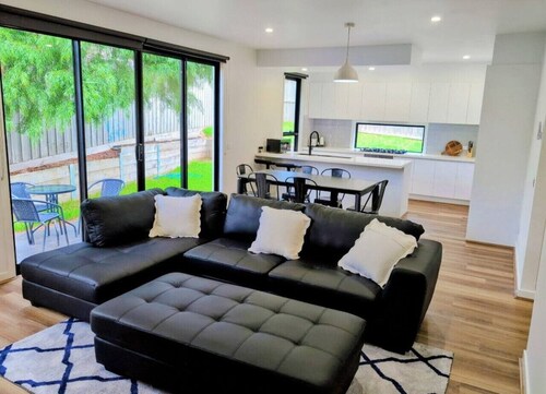 Sleek Contemporary Haven Geelong