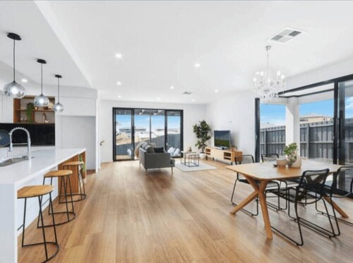 Modern Luxe Haven – Your Geelong Escape