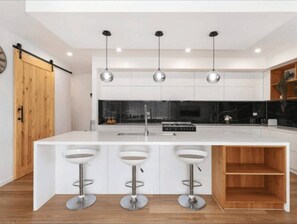 Private kitchen - Modern Luxe Haven – Your Geelong Escape (Highton)