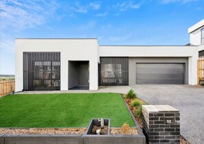 Exterior - Stylish Modern Getaway – Geelong (Highton)