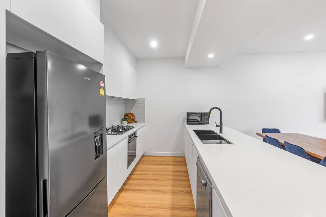 Coffee/tea maker, fridge, microwave, dishwasher