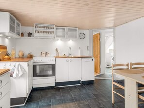 House | Interior - 4 Star Holiday Home in Lokken (Lokken)
