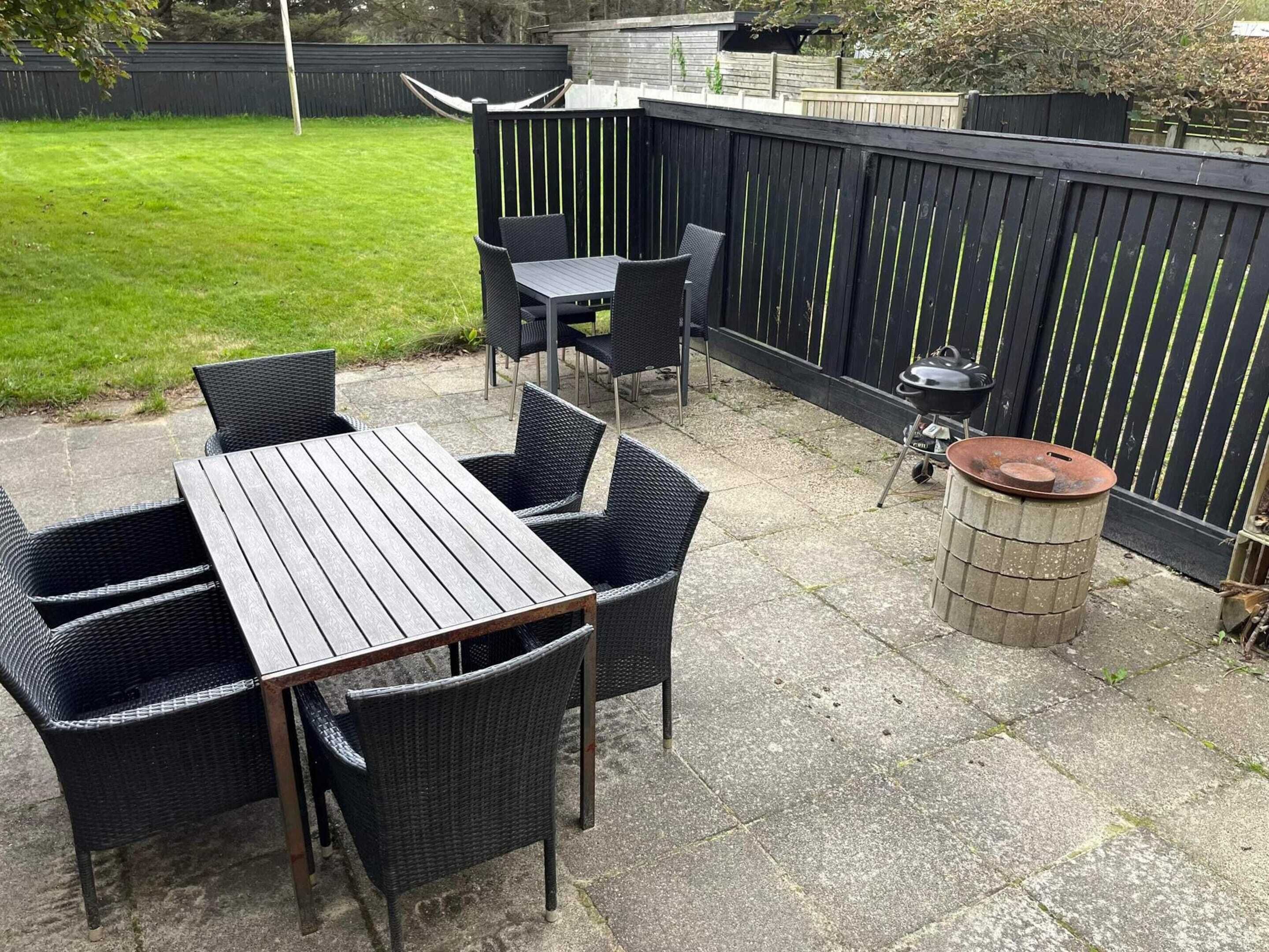 House | Outdoor dining