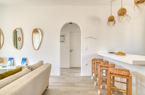 Interior - Villa Paros Greece, Alyki, 500 meters from beaches, restaurants and shops (Aliki)