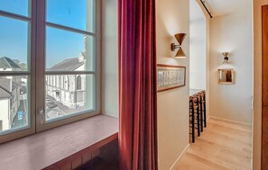 Interior - 1 bedroom amazing apartment in Juilly (Juilly)
