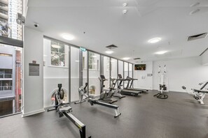 Fitness facility - Couples CBD - Pool Gym Parking | ResortStyle (Brisbane City)