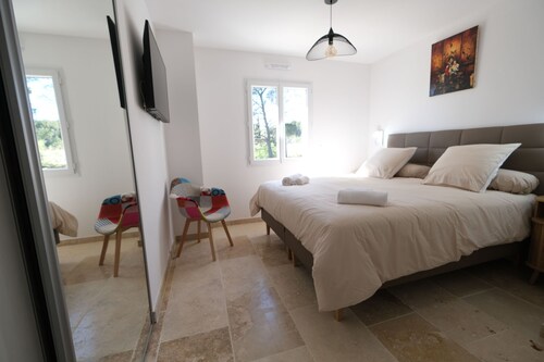 Air-conditioned villa heated pool Alpilles view St-Rémy