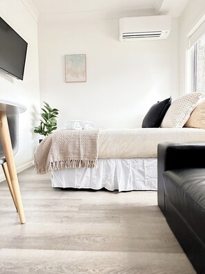 1 habitación, tabla de planchar con plancha, wifi y ropa de cama 