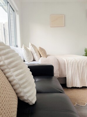 Room - North Wollongong Accessible Apartment | w/ Parking (Woonona)