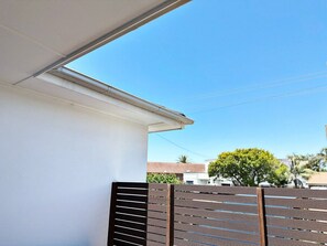 Property grounds - Soho on the Beach|Walk to Sand|Free Parking (Towradgi)