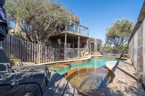 A heated pool - Dune View - Quintessential coastal living with a creative soul (Blairgowrie)
