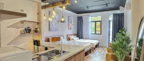 Family Studio Suite, Non Smoking, City View | Interior