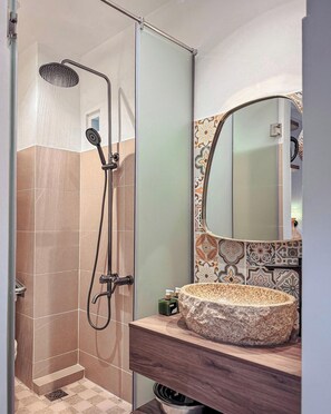 Comfort-Studio, 1 King-Bett | Badezimmer