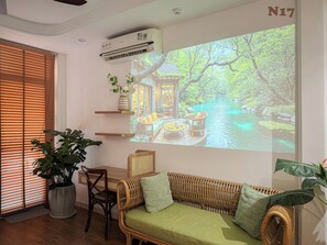 Perhestudiosviitti, parveke, kaupunkinäköala | Sisätilat