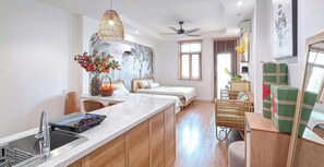 Familien-Studiosuite, Balkon, Stadtblick