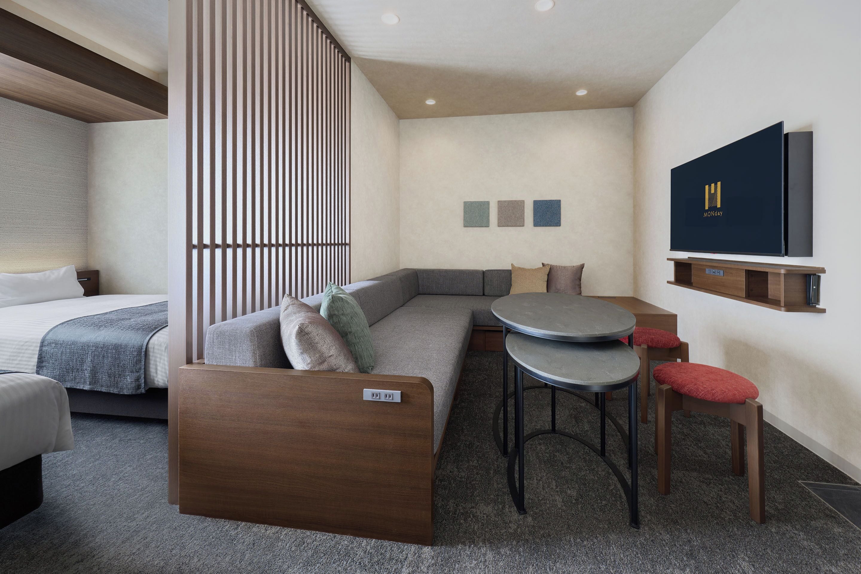 Deluxe Family Room(Triple),Non Smoking | In-room safe, WiFi (free), bed sheets